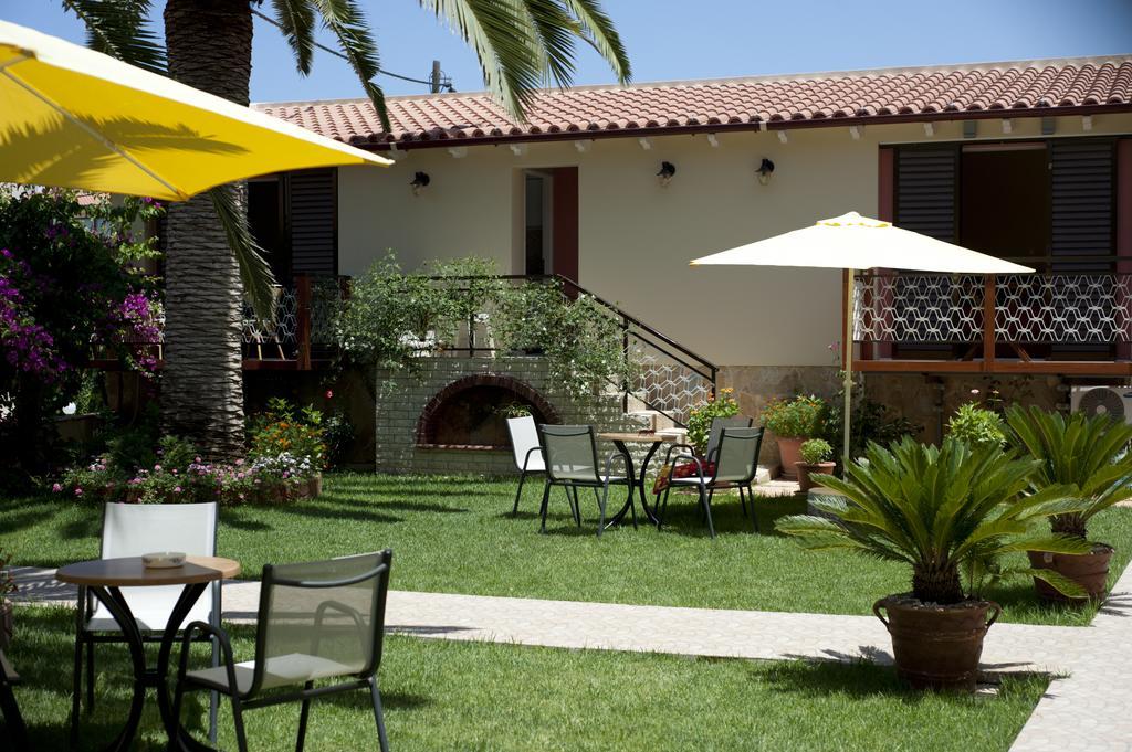 Nikolas Suites Kato Daratso Zimmer foto